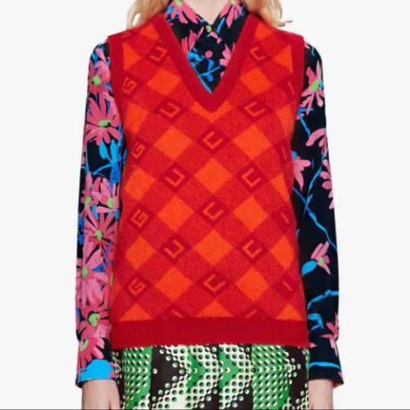 Gucci Sweaters - ♥️HP! AUTH NWOT GUCCI LOGO SWEATER VEST